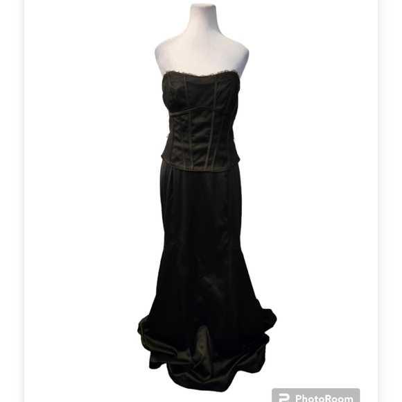 Black Satin Corset Strapless Formal Gown with Train - Picture 4 of 7
